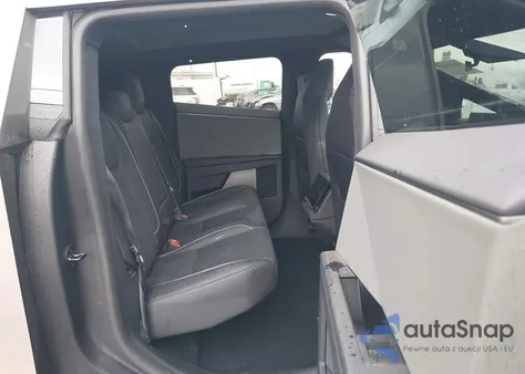 2024 Tesla Cybertruck All-Wheel Drive z USA, uszkodzony, nr VIN 7G2CEHED4RA050983